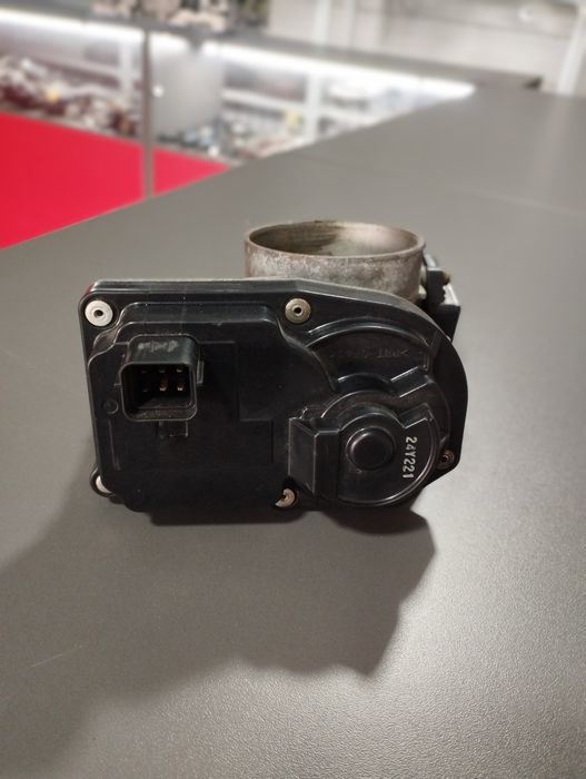 Дросельная заслонка Субару