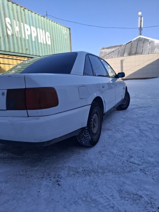 Продаётся Ауди 100с4