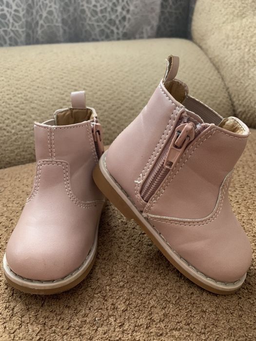Детские весенние ботиночки