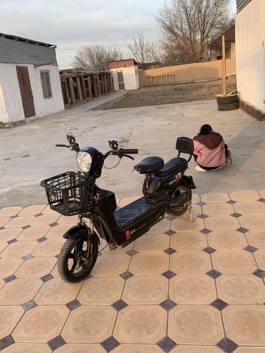 Скутер сатылады!