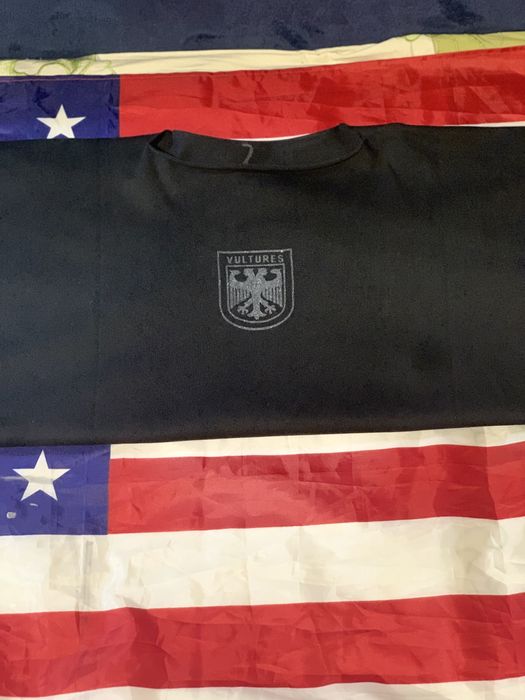 футболка vultures black