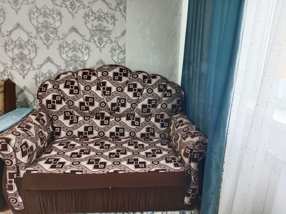 Продам диван ,кресло
