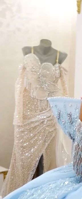 Рокля за сватба кремава