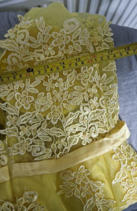 Rochie galbena lunga cu model paiete