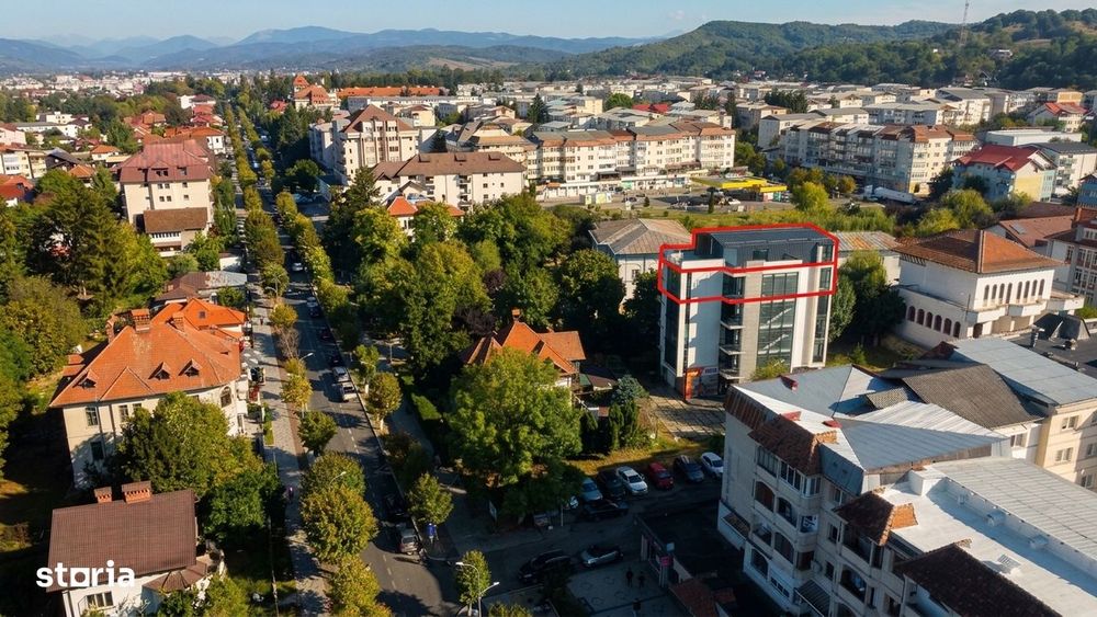 Penthouse de vânzare în Curtea de Argeș.