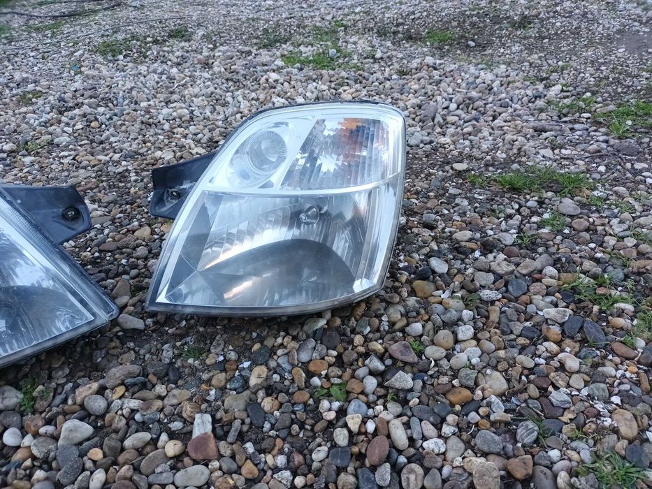 ляв и десен фар за киа кия пиканто  KIA PICANTO