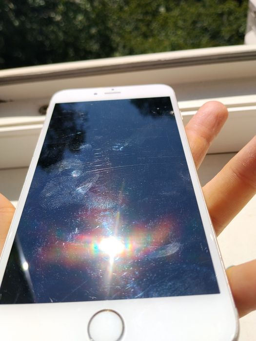 продам iPhone 6+