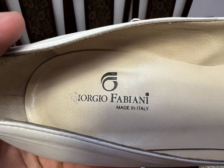 Женские туфли белые