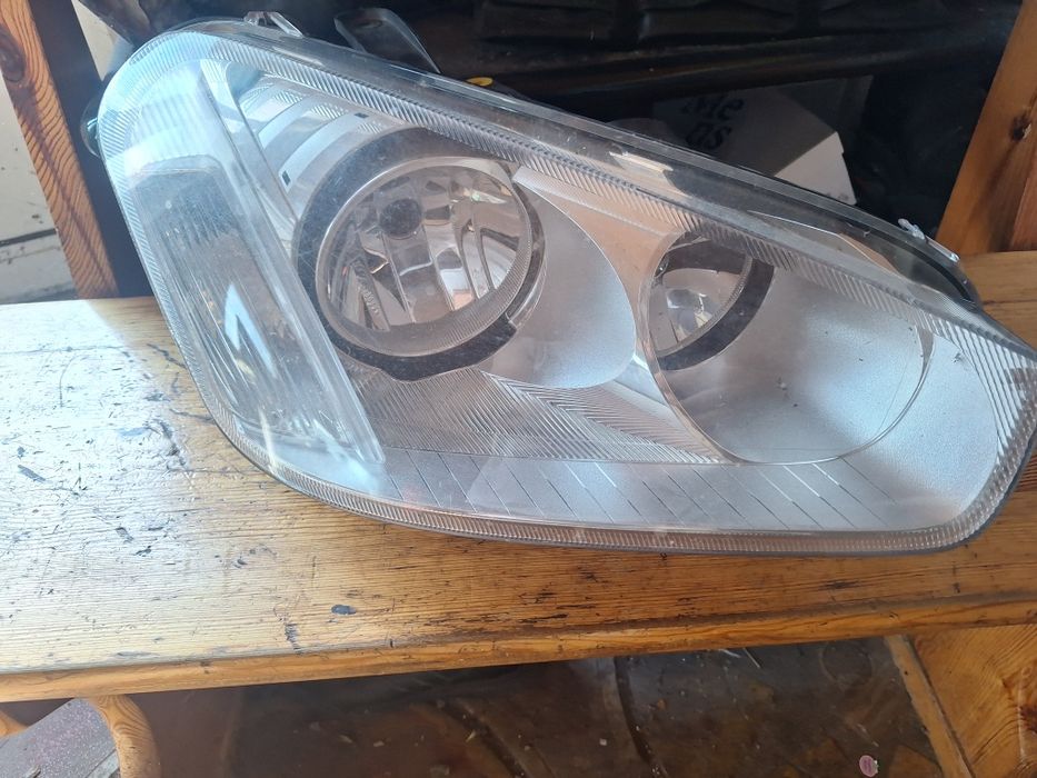 Десен Фар Оригинален Hella За  Ford Focus C-Max  2007-2010 Година