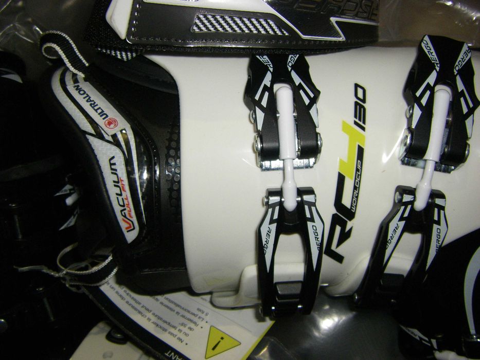 Ски Обувки FISCHER RC4