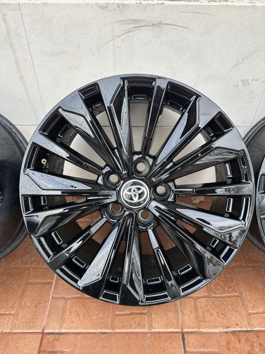 Джанти Toyota 5x114.3  17 цола