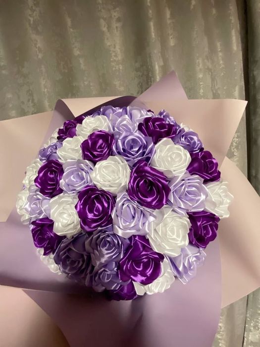 Букеты из атласных лент