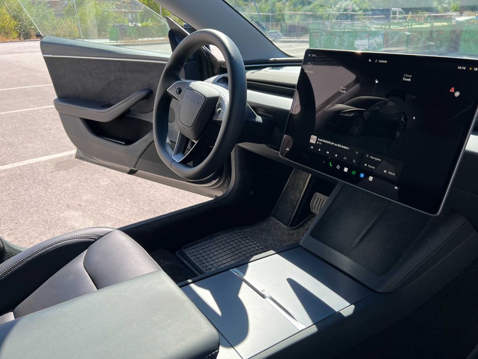 Tesla Model 3 Long-Range Dual