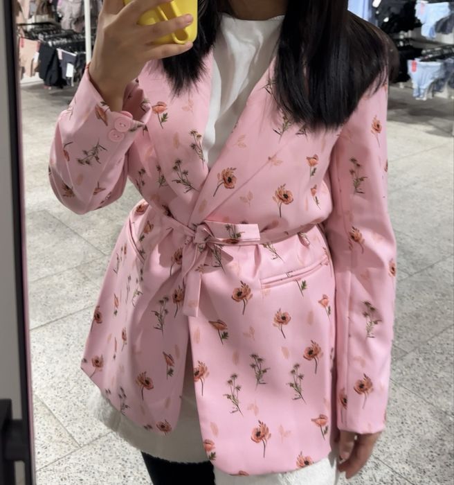 Женский пиджак розовый