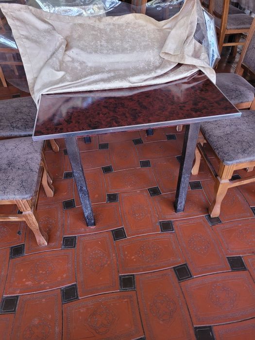 Стол стул комплект сотилади