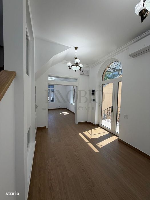 Casa/Vila 5 camere | Prima închiriere | 120 mp2 | Piața Victoriei