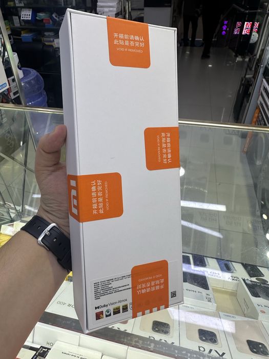 Xiaomi 17 ultira 12/512 Yangi
