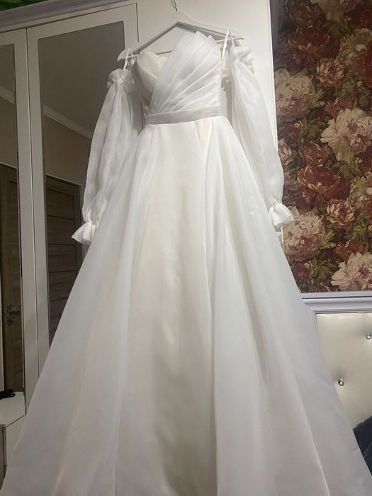 Свадебное платье, одевалось 1 раз