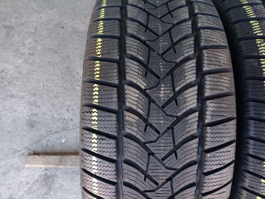 2 anvelope de iarna Dunlop 245/50 R19 dot 3622