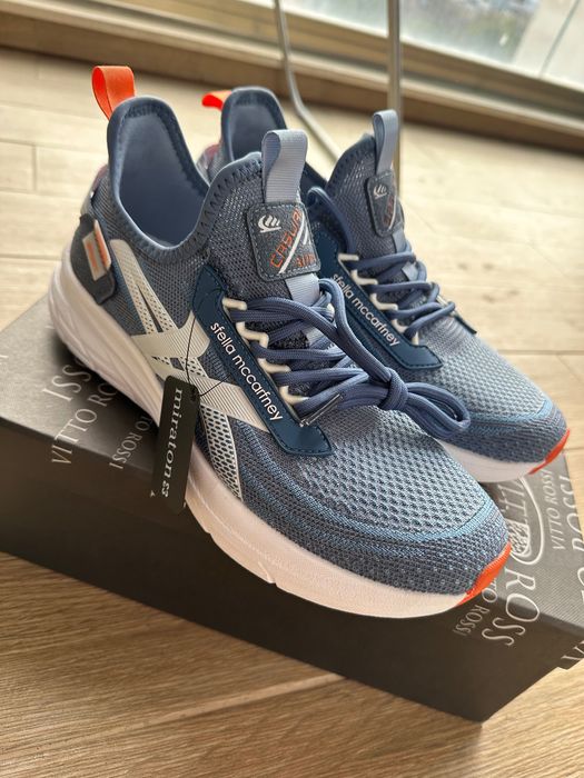 Маратонки 41-42р  оригинал чисто нови