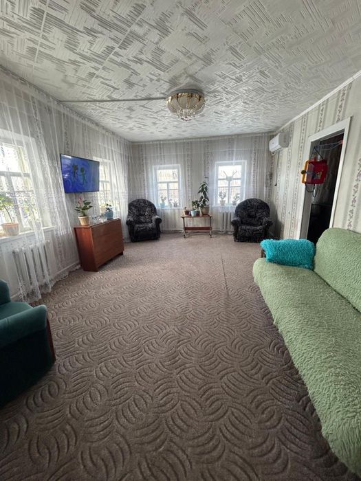 Продам благоустроенный дом со всеми коммуникациями