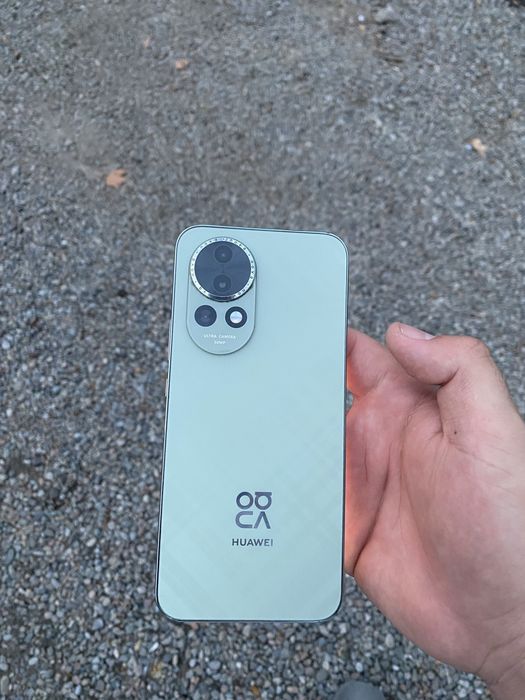 Huawi Nova 13 256 gb ram 12+3