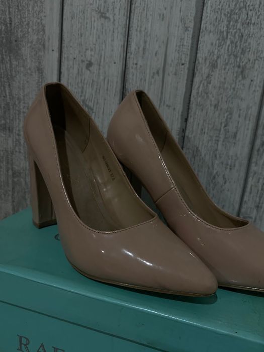 Продам туфли женские