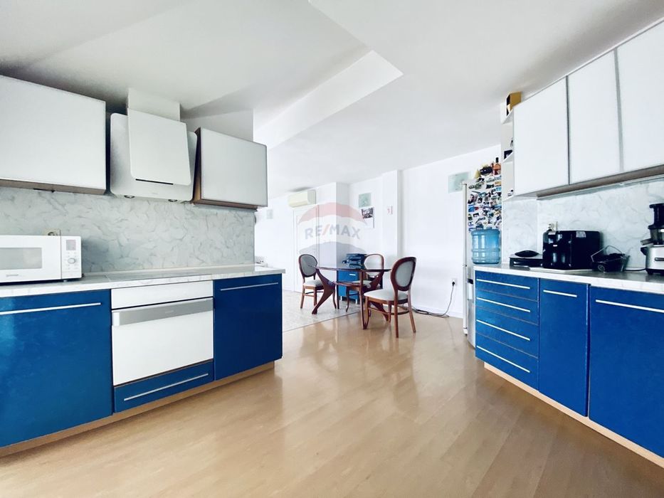 Многостаен апартамент на първа линия за продажба, гр. Балчик Я.И.