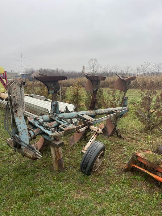 Plug tractor și freză