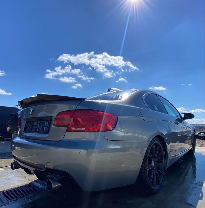 Dezmembrez BMW 335d E92 Biturbo 286cp,M Pack,NAVI,Hi-Fi,volan M padele