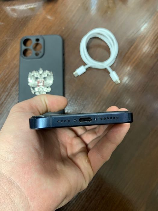 Айфон 15 про макс 512 в отличном состоянии