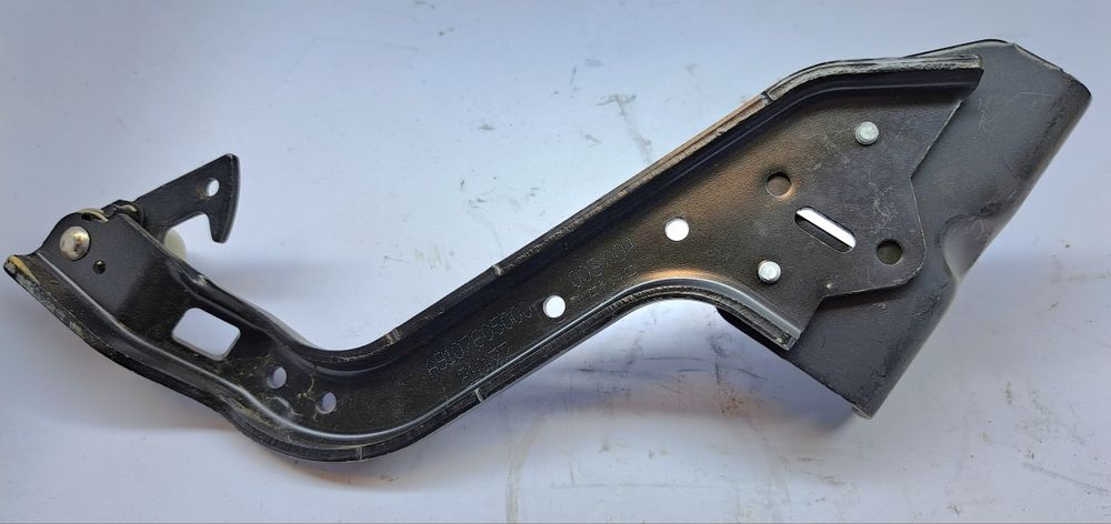 Rola Sprinter 907 /910   2017 - 2026 Rola Jos mijloc si sus ORIGINALE MERCEDES Orice Accesoriu pentru uși, Orice Piesa Disponibila Pentru Sprinter NOÎ