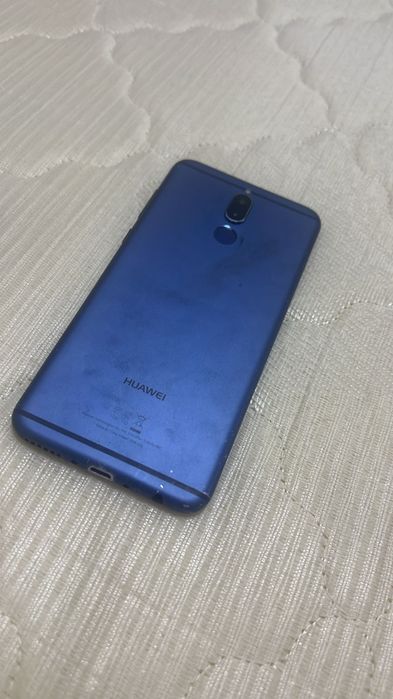 Huawei Mate 10 Lite в синем цв