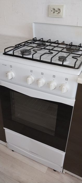 Кухнни гарнитур и газовка