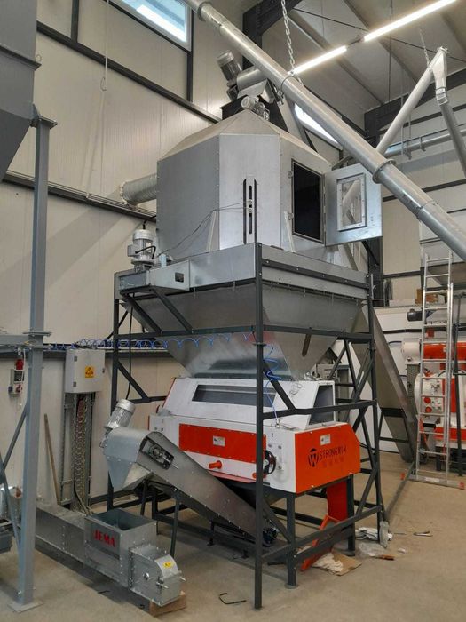 Brizurator granule cereale pentru fabricarea brizurii pentru pui