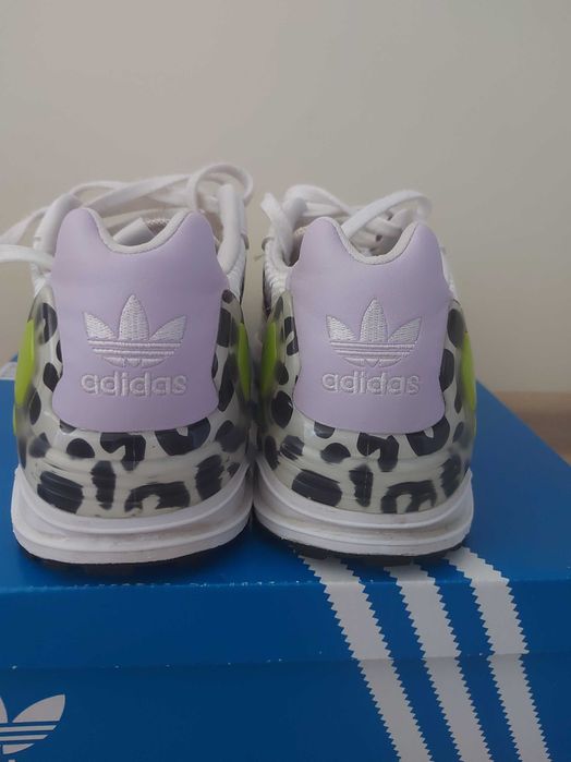 Уникални Сникърси Adidas