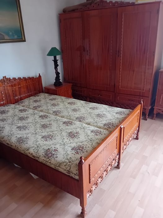 Vând dormitor  stare foarte buna