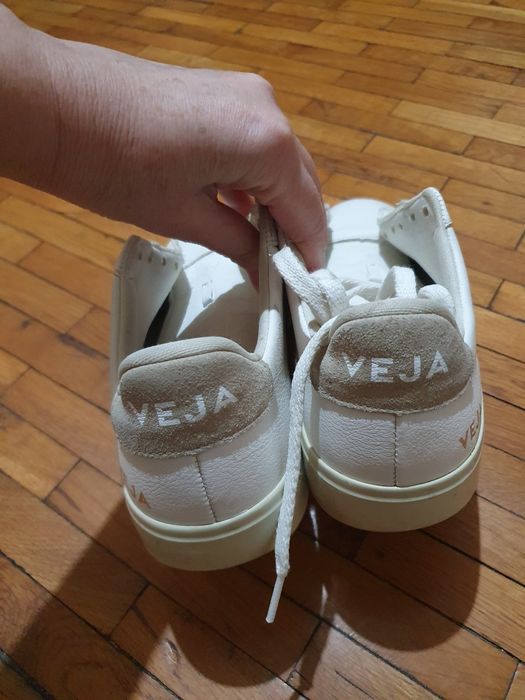 Маратонки Veja  бели