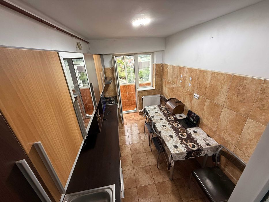 Inchiriez apartament 4 camere Eforie Nord