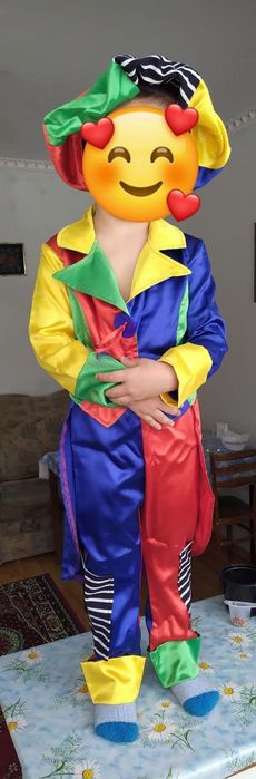 Продам костюм клоуна на 4-6 лет