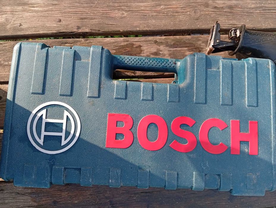 Fierăstrău electric sabie Bosch GSA 1100E