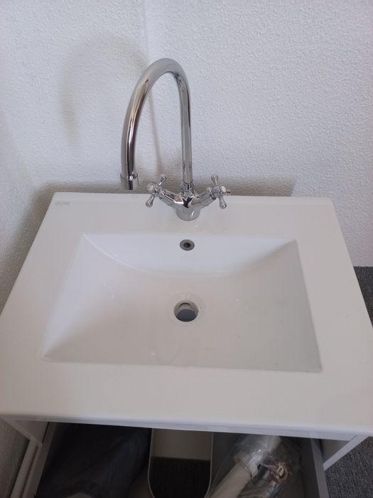 Set Mobilier Baie Suspendat cu Lavoar Ceramic și Baterie Retro + Sifon Nou