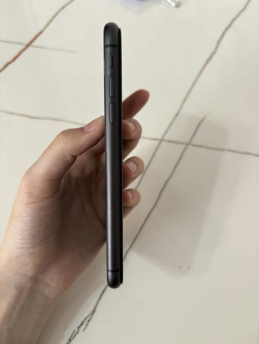 Обменяю Айфон 11