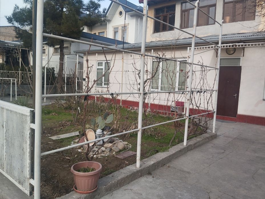 Srochna Dombirabodda 2xona 4 xona qilingan