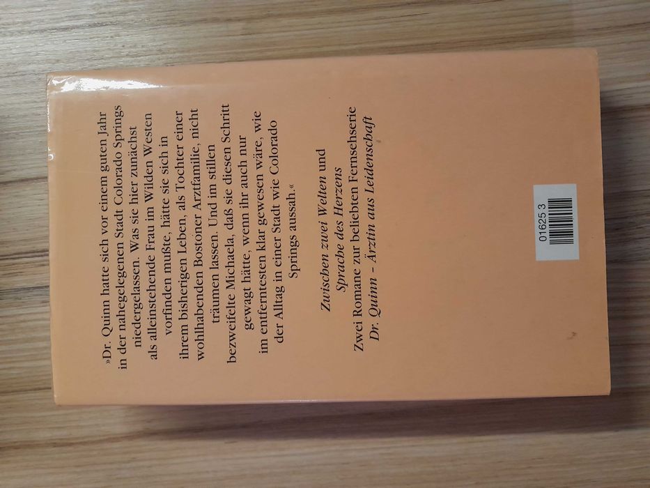 Продавам книга на немски