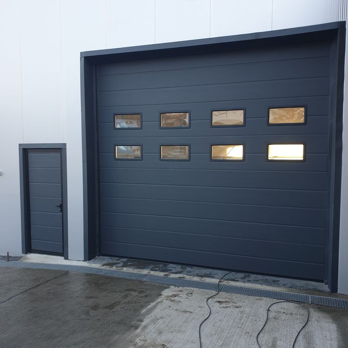 Usa de garaj Botoșani