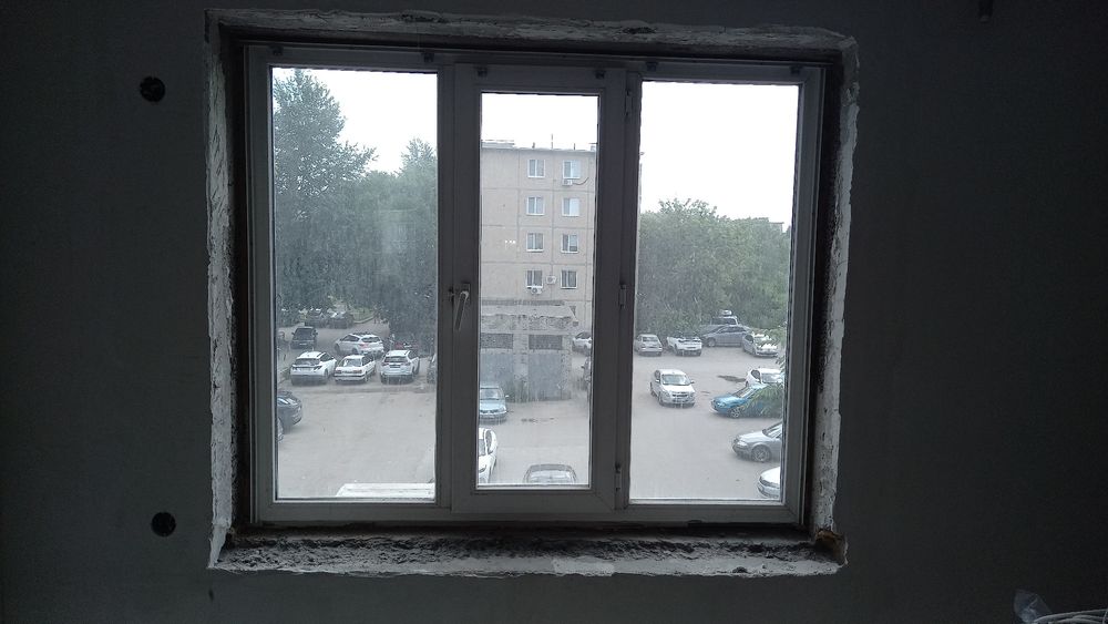 Окно пластиковое б/у 140x170
