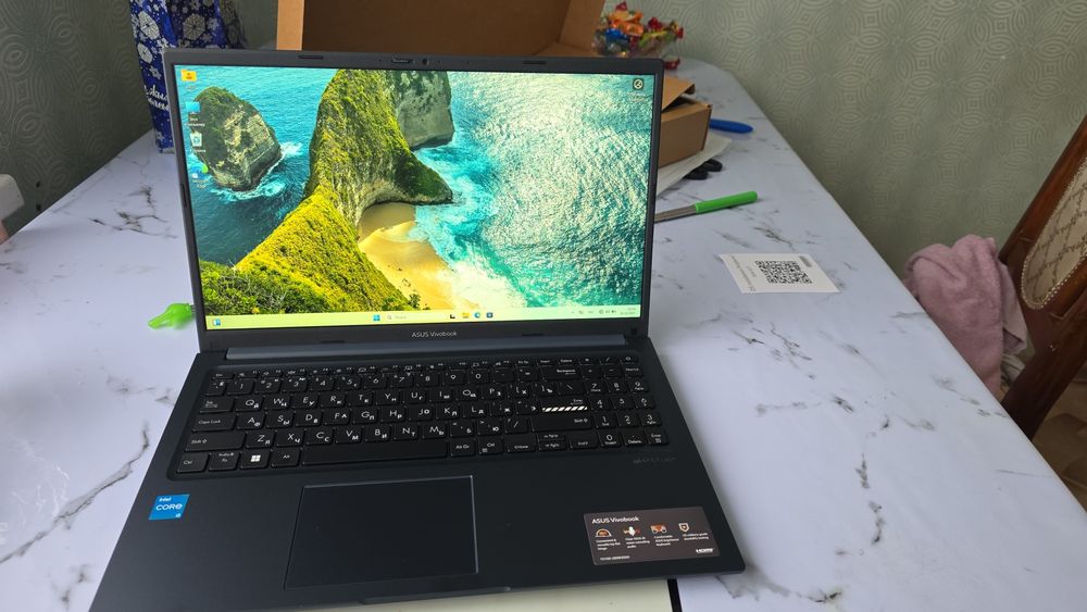 Продам новый ноутбук