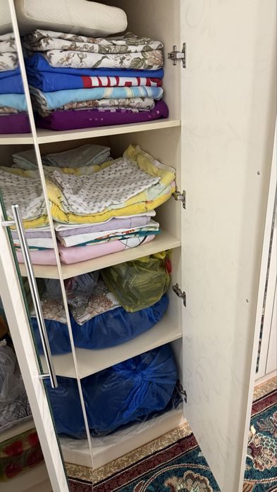 Продам спальный гарнитур