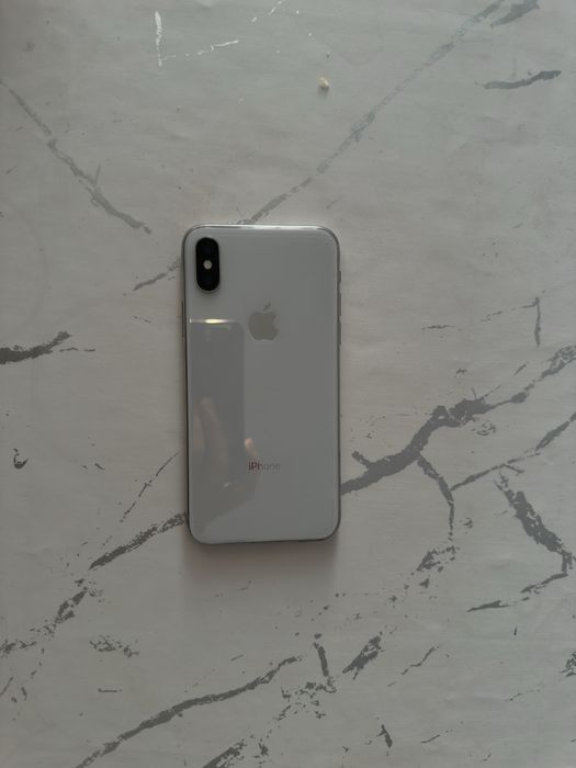 Продам IPhone X белый